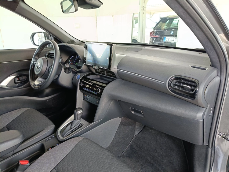 10 - Toyota Yaris Cross TOYOTA Yaris Cross 1.5 Hybrid 5p. E-CVT Trend
