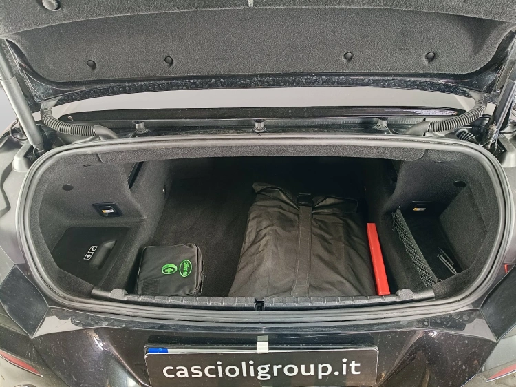19 - BMW Serie 8 840d Cabrio mhev 48V xdrive auto