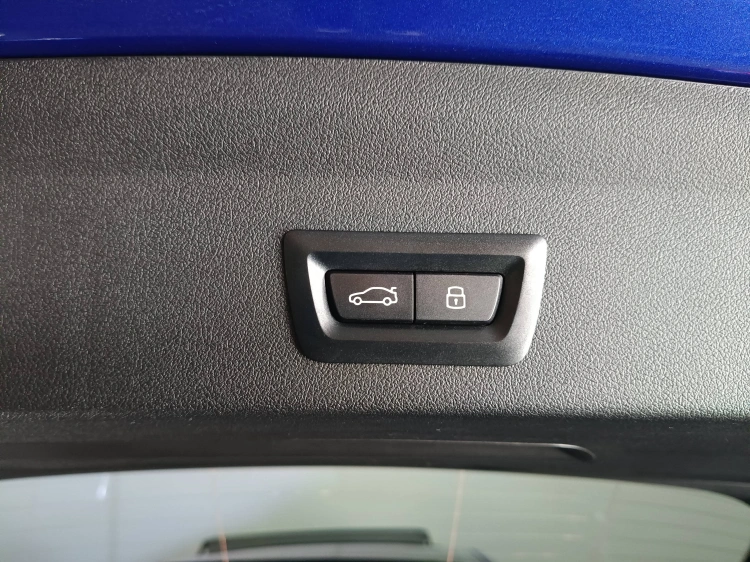 18 - BMW Serie 1 120d 48V MSport auto