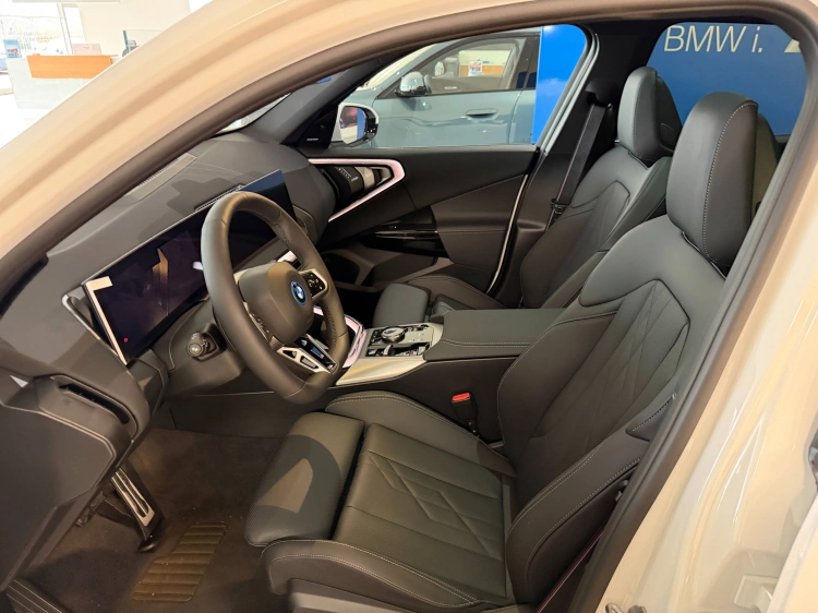 16 - BMW X3 BMW X3 30e xDrive