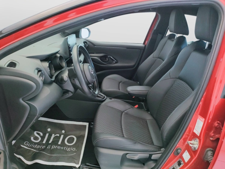 15 - Toyota Yaris Yaris 1.5h Style