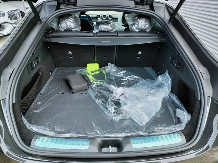 5 - Mercedes-Benz GLC 220 d 4MATIC Coupe