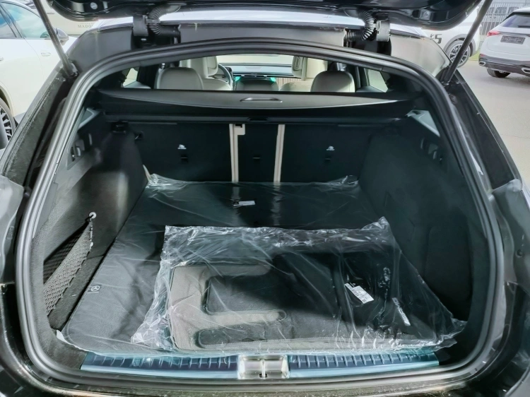 4 - Mercedes-Benz Classe E 220 d 4MATIC Station Wagon