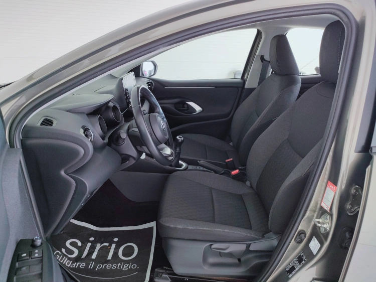 15 - Toyota Yaris Yaris 1.0 Trend