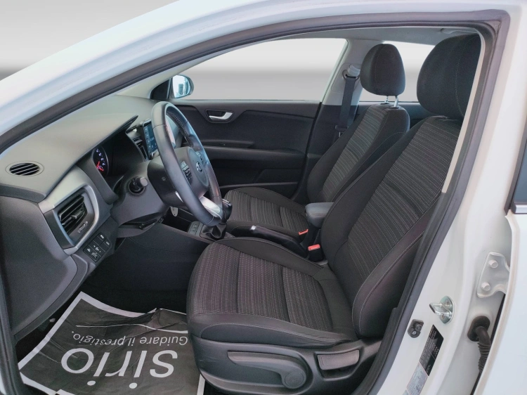 15 - Kia Stonic Stonic 1.6 crdi Urban 110cv