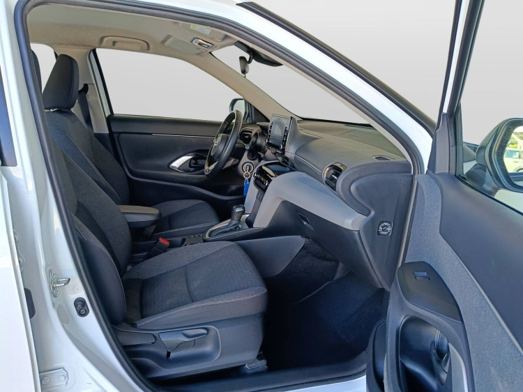 11 - Toyota Yaris Cross Yaris Cross 1.5h Active fwd 116cv e-cvt