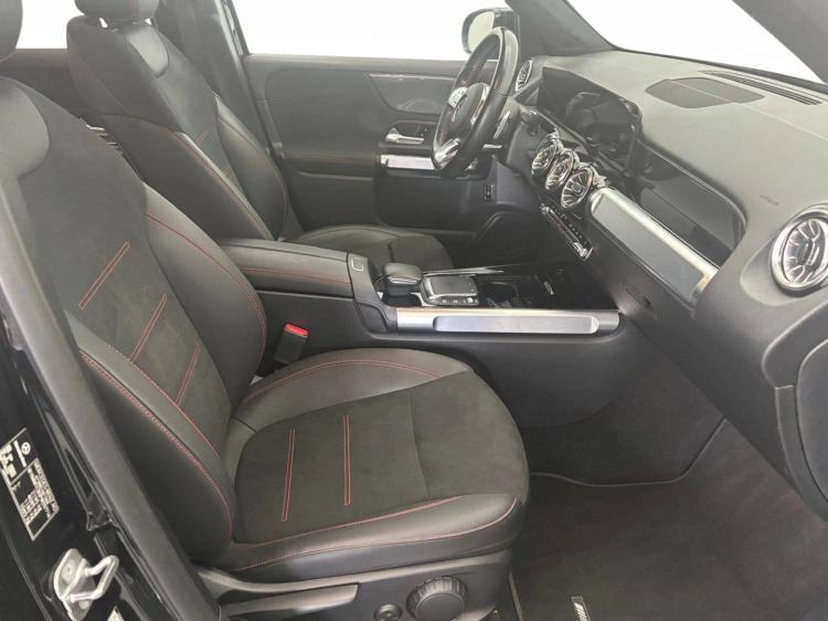 14 - Mercedes-Benz GLB 200 d Premium auto