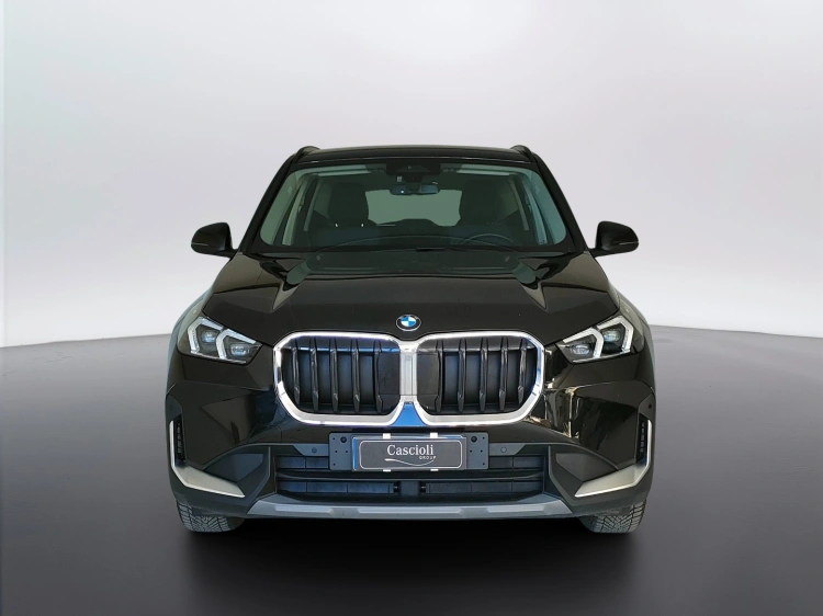 2 - BMW X1 X1 sdrive18d auto