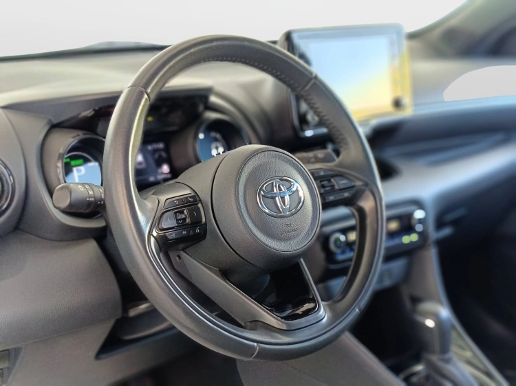 18 - Toyota Yaris Yaris 1.5h Style