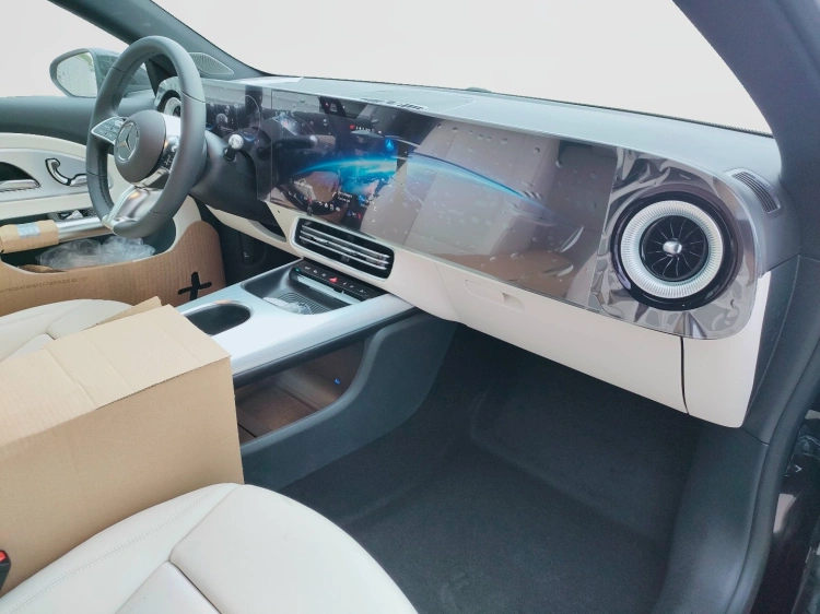 12 - Mercedes-Benz CLA 200