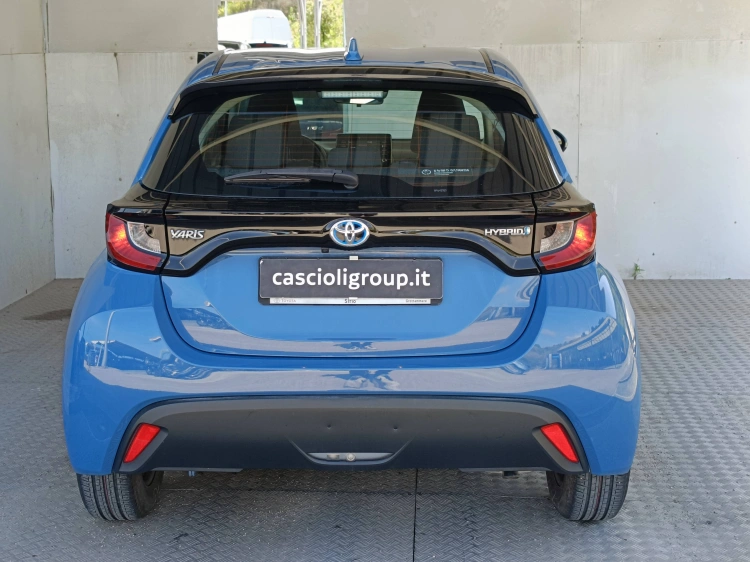 5 - Toyota Yaris Yaris 1.5h Active