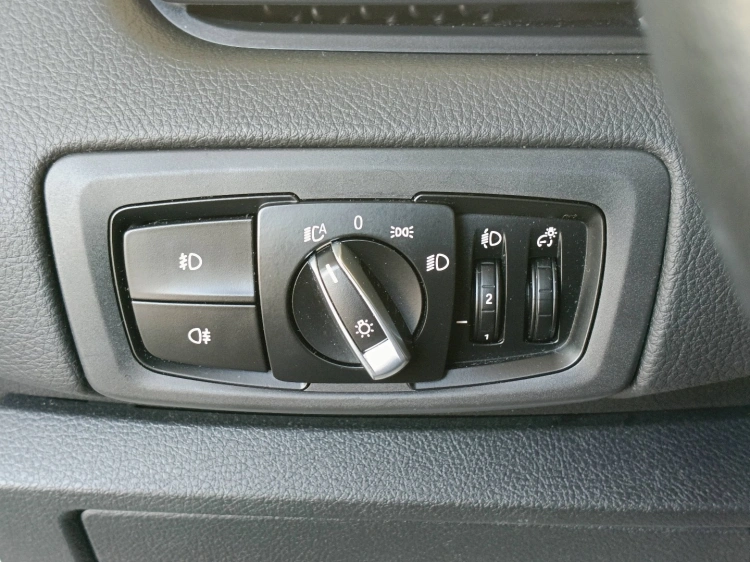 16 - BMW Serie 2 218d Active Tourer auto