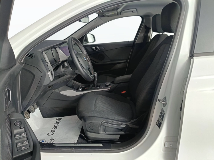 8 - BMW Serie 1 116i Advantage