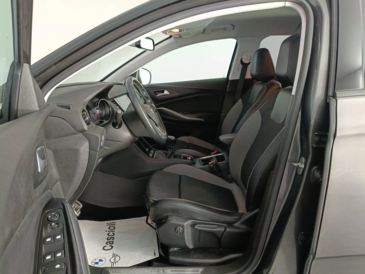 8 - Opel Grandland X 