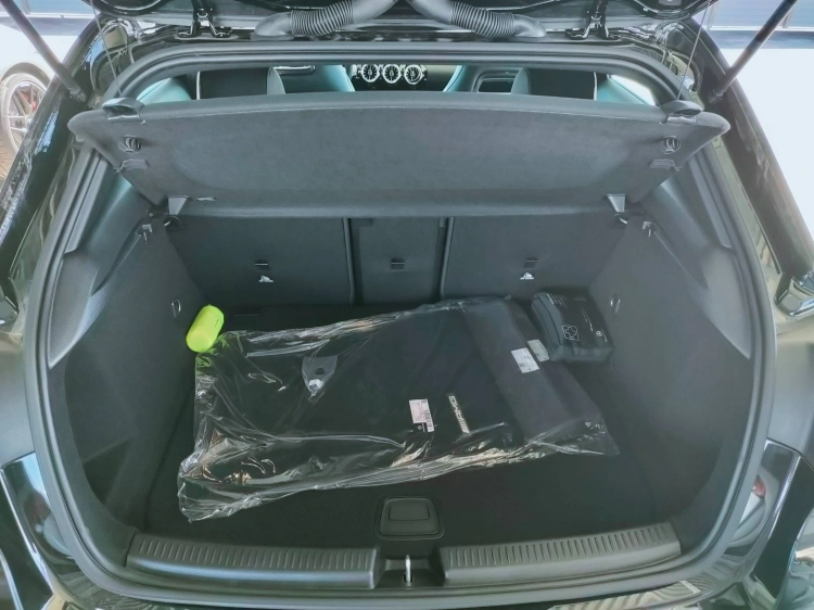 5 - Mercedes-Benz Classe A 180 d Automatic