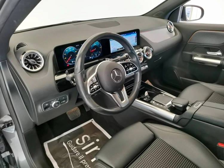 14 - Mercedes-Benz GLA 200 d Sport Plus auto