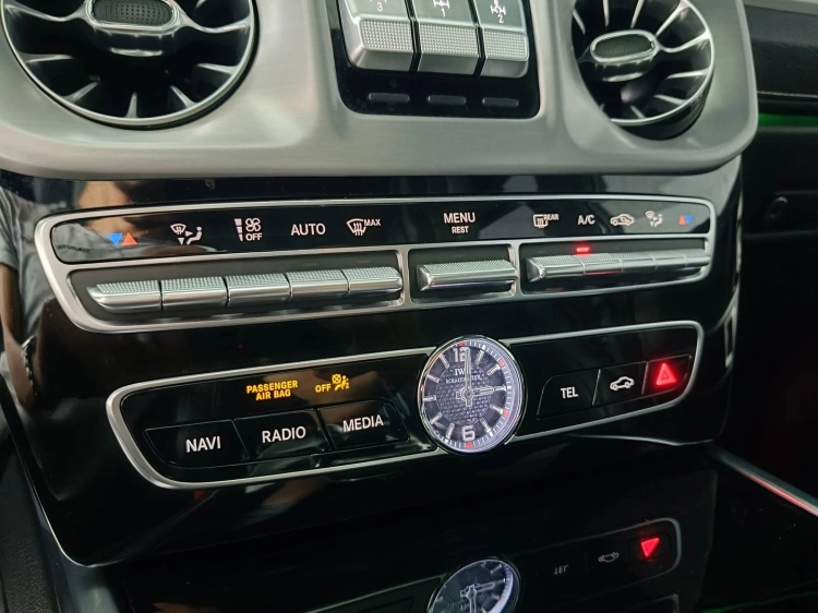 18 - Mercedes-Benz Classe G 