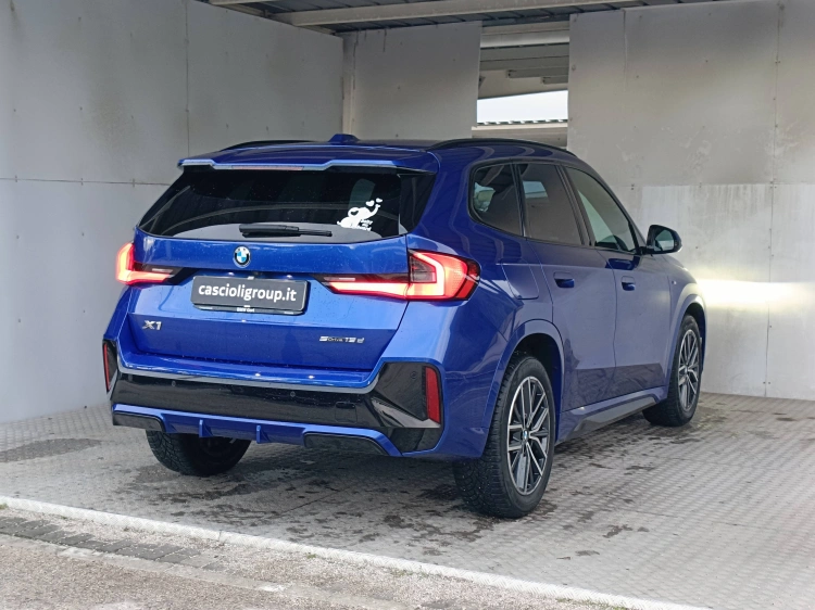 4 - BMW X1 X1 sdrive18d MSport auto