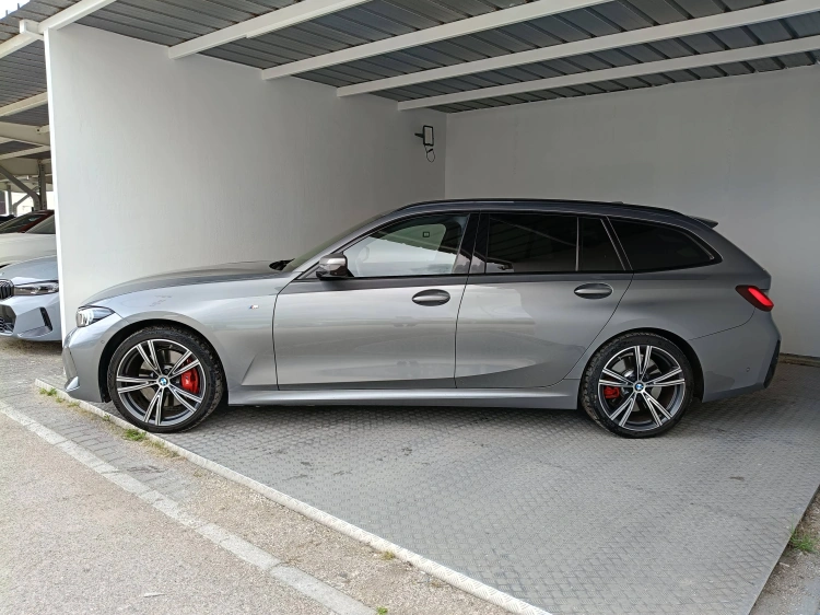 6 - BMW Serie 3 320d Touring mhev 48V Msport xdrive auto