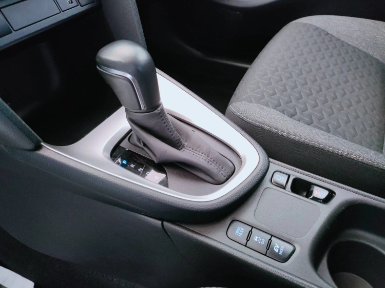 16 - Toyota Yaris Cross Yaris Cross 1.5h Active fwd 116cv e-cvt