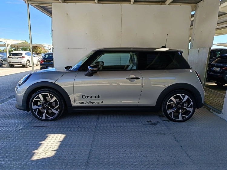 3 - MINI Cooper Mini Cooper 3p 1.5 C Classic auto