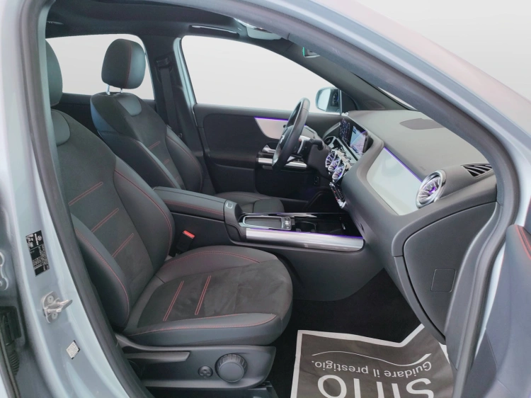 11 - Mercedes-Benz GLA 200 d AMG Line Advanced Plus Tech Edition auto