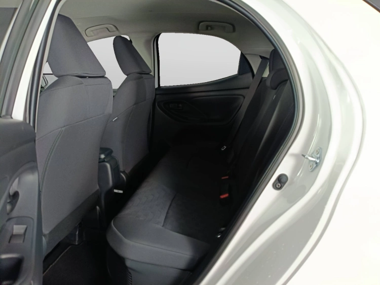 9 - Toyota Yaris YARIS 15H ECVT 5P ACTIVE MY25