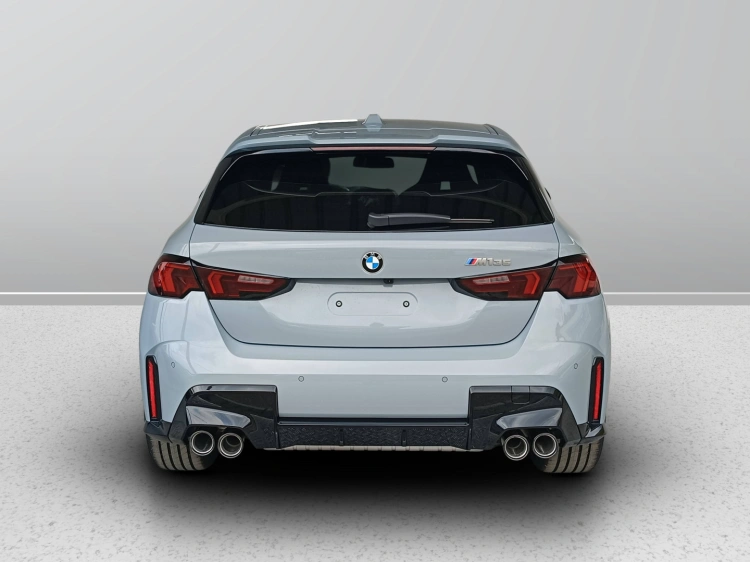 4 - BMW Serie 1 BMW M135 xDrive