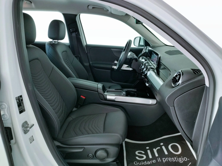 9 - Mercedes-Benz GLB 180 d Progressive Advanced auto