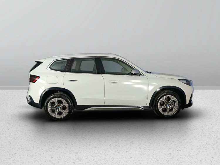 6 - BMW X1 X1 sdrive18d xLine auto my18