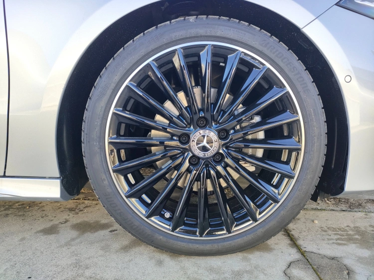 7 - Mercedes-Benz Classe A 180 d Automatic