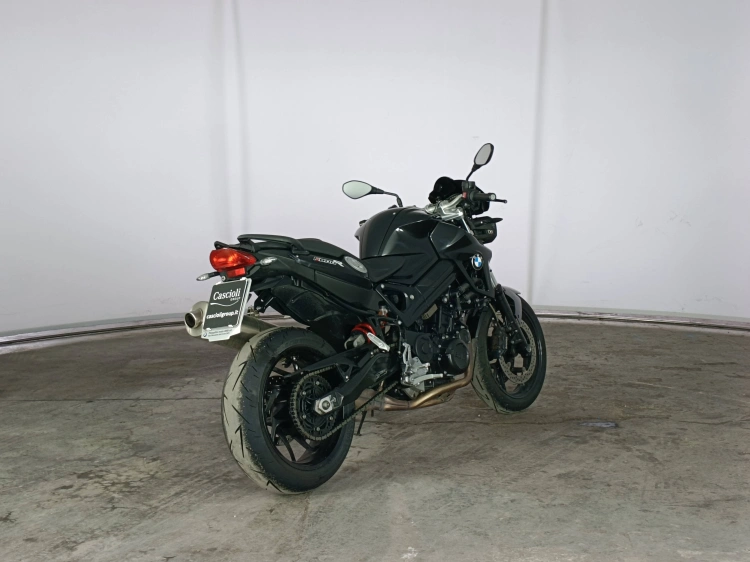 3 - BMW Motorrad R F 800 R