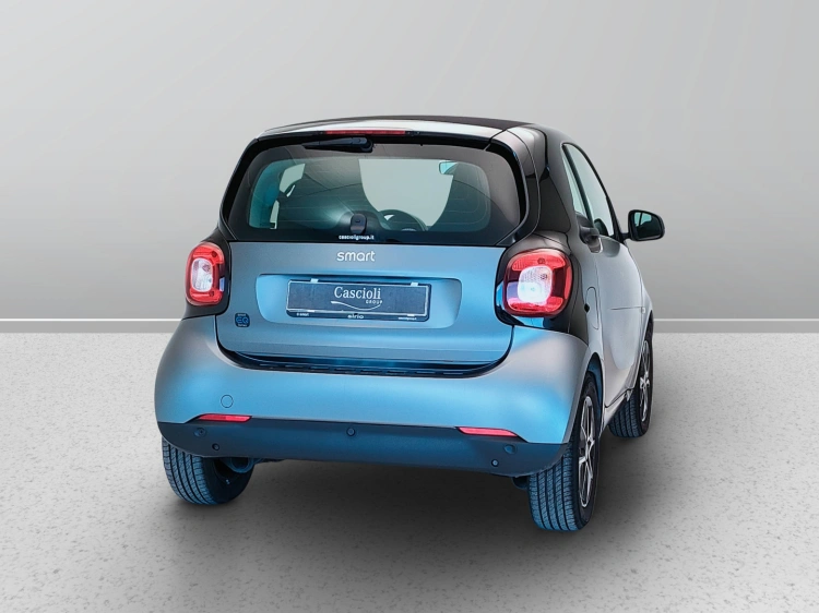 6 - smart fortwo Fortwo eq Passion 4,6kW