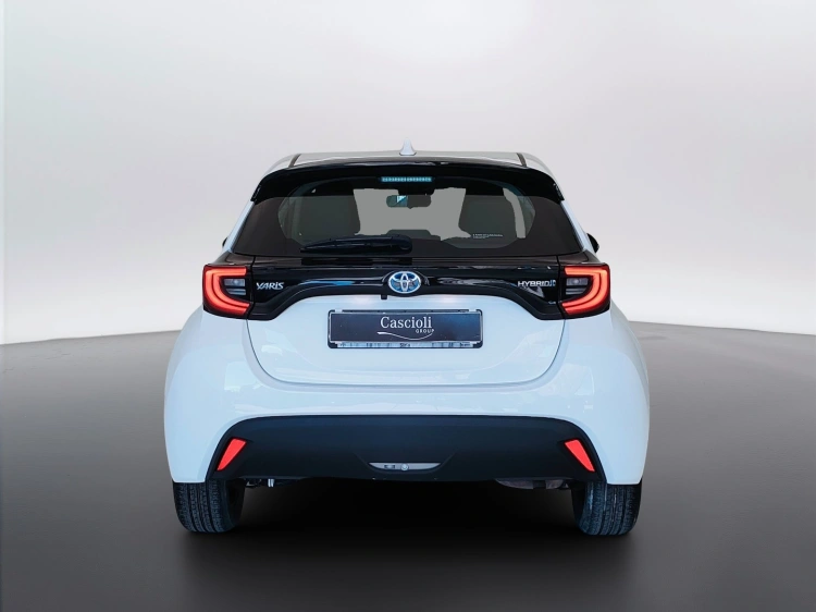 6 - Toyota Yaris TOYOTA Yaris 1.5 Hybrid 5 porte Trend
