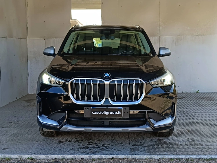 2 - BMW X1 X1 sdrive20i mhev 48V X-Line auto