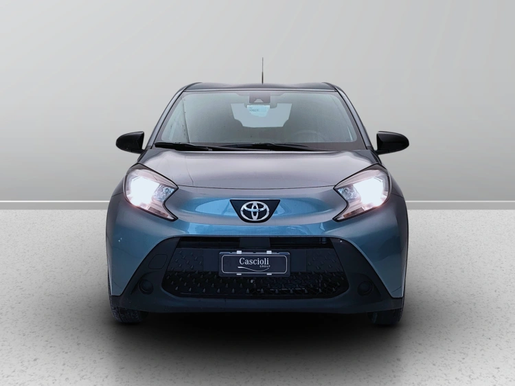 2 - Toyota Aygo X AYGO X 10B MT ACTIVE MY24