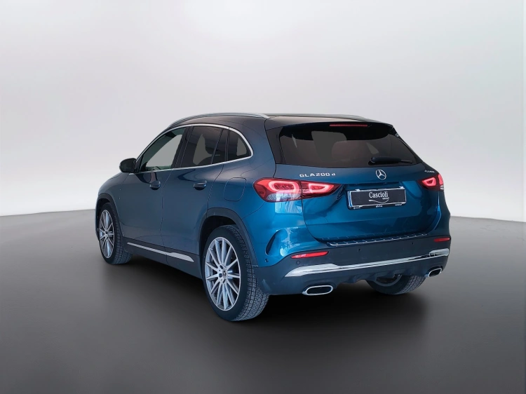 7 - Mercedes-Benz GLA 200 d Premium 4matic auto