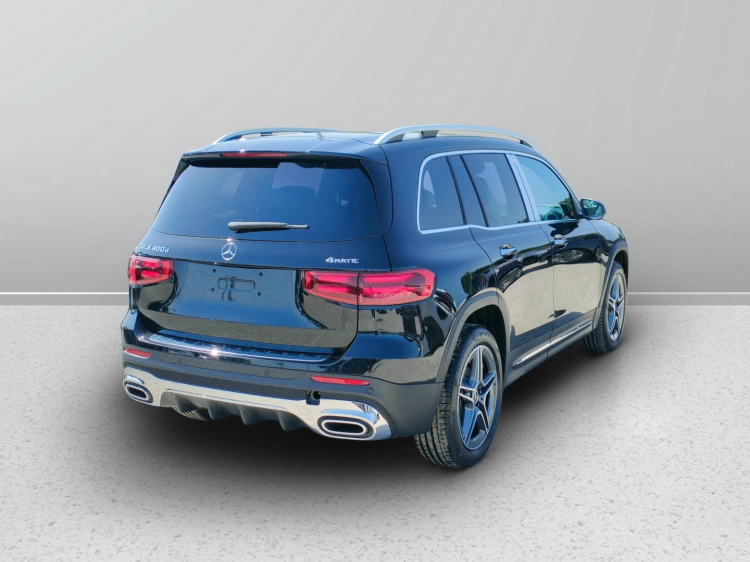 5 - Mercedes-Benz GLB 200 d Automatic 4MATIC