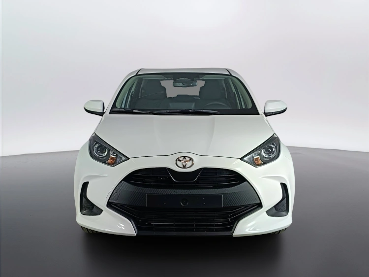 2 - Toyota Yaris YARIS 15H ECVT 5P ACTIVE MY25