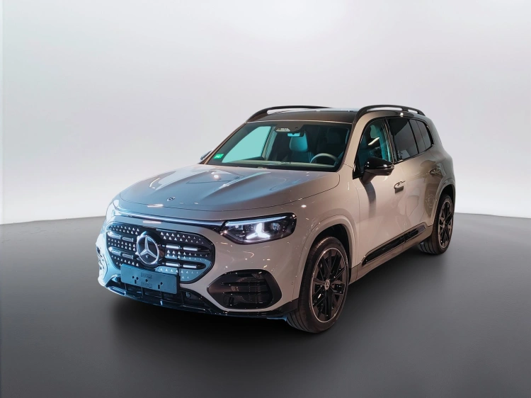 1 - Mercedes-Benz GLB 250+ con tecnologia EQ
