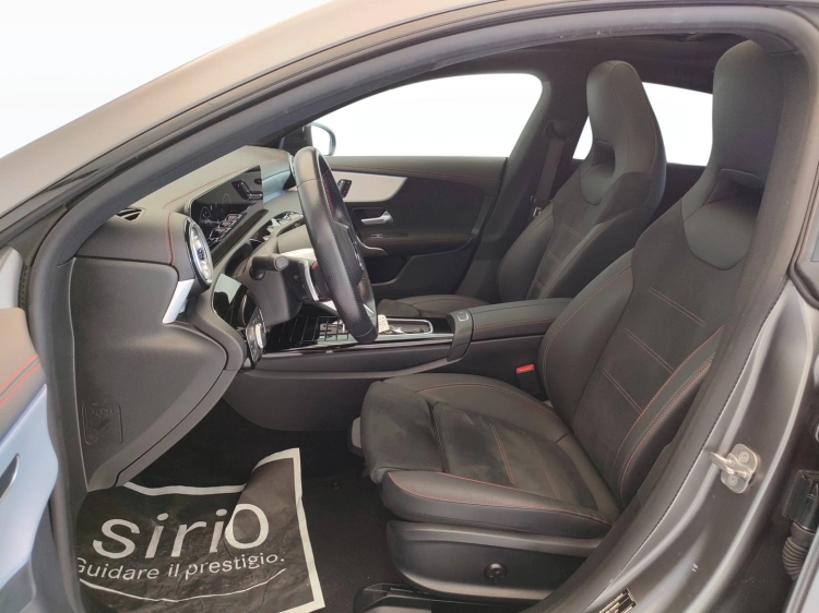 16 - Mercedes-Benz CLA Shooting Brake 200 d AMG Line Premium Plus auto