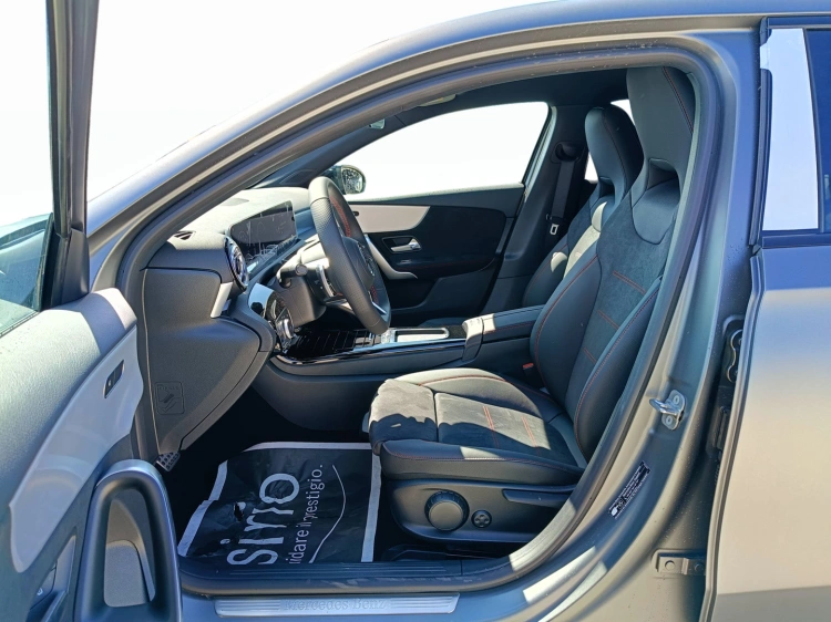 7 - Mercedes-Benz Classe A 180 d Automatic
