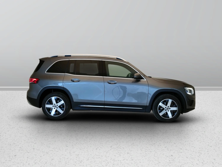7 - Mercedes-Benz GLB 200 d Sport auto 7p.ti
