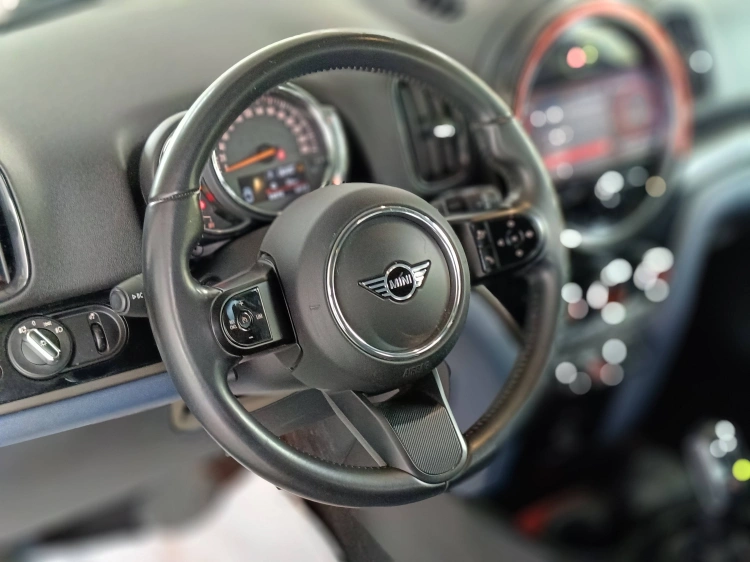 17 - MINI Countryman Mini Countryman 1.5 One D Northwood Edition auto