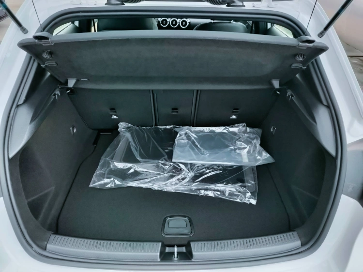 5 - Mercedes-Benz Classe A 180 d Automatic