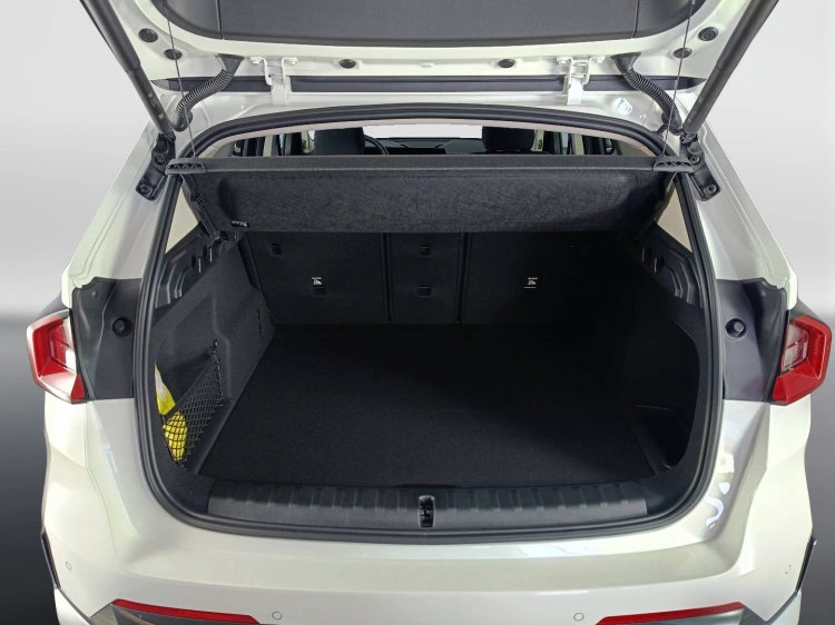 15 - BMW iX1 BMW iX1 eDrive20-Special Edition