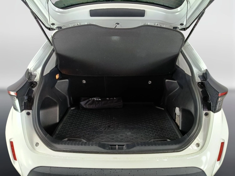 19 - Toyota Yaris Cross Yaris Cross 1.5h Business fwd 116cv e-cvt