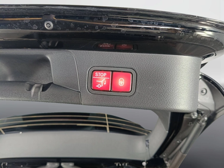 16 - Mercedes-Benz Classe B 180 d AMG Line Premium auto