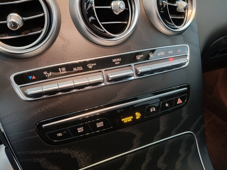 16 - Mercedes-Benz GLC 300 de phev (eq-power) Premium 4matic auto