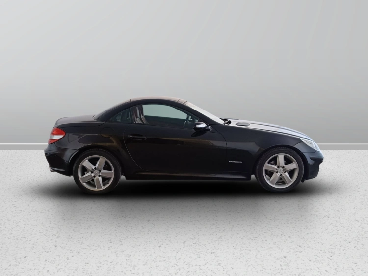 6 - Mercedes-Benz SLK 200 k
